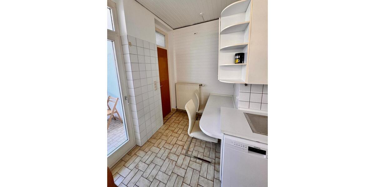 Etagenwohnung Stuttgart Stuttgart-West - 1 Zimmer, 90 m&sup2;, 500&euro; | Angebot:25858007