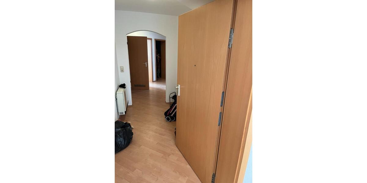 Etagenwohnung Leonberg - 2 Zimmer, 80 m&sup2;, 870&euro; | Angebot:24695375