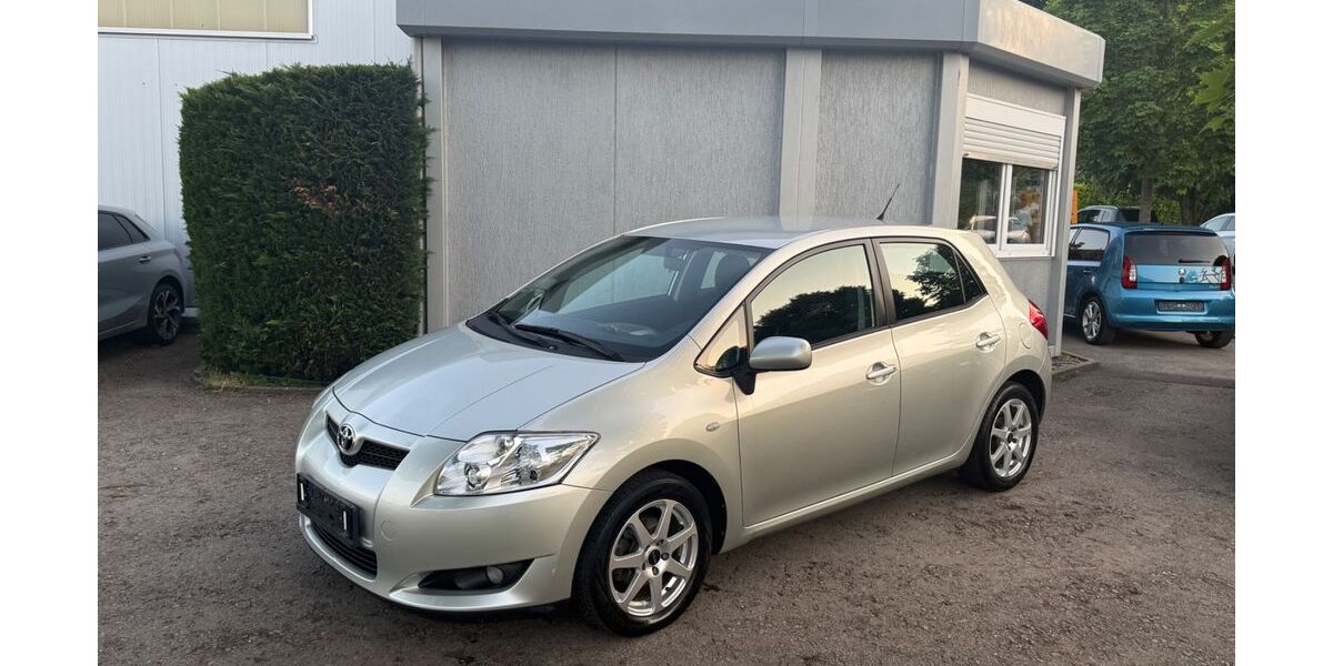 Toyota Auris 118.139 km 4.995 &euro; Walddorfhäslach 72141