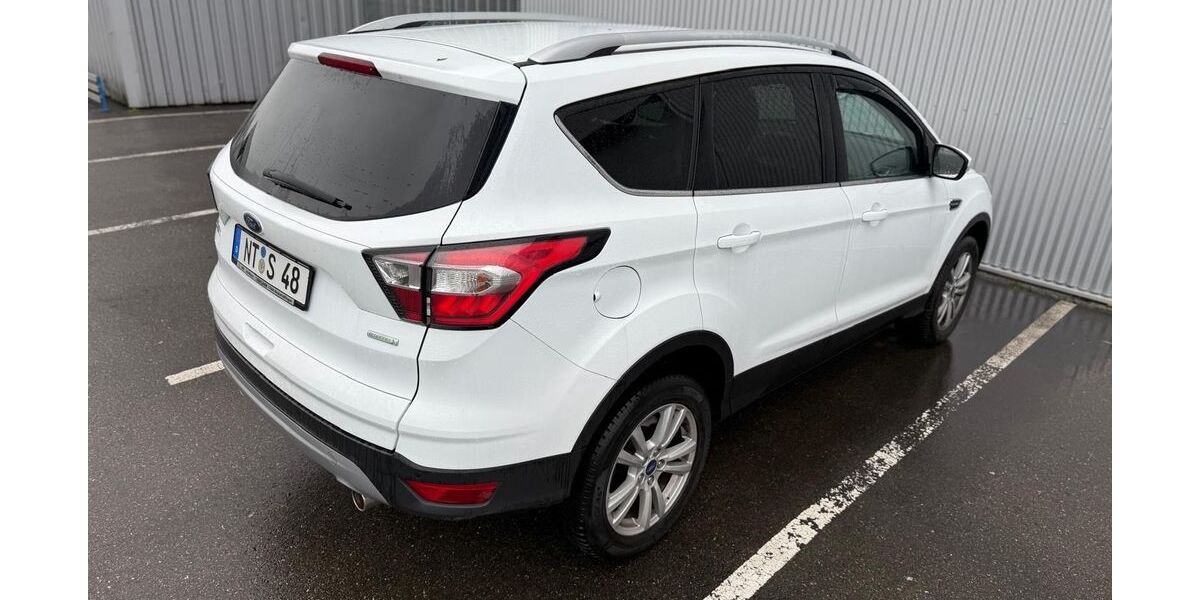 Ford Kuga 63.400 km 13.000 &euro; Neckartailfingen 72666