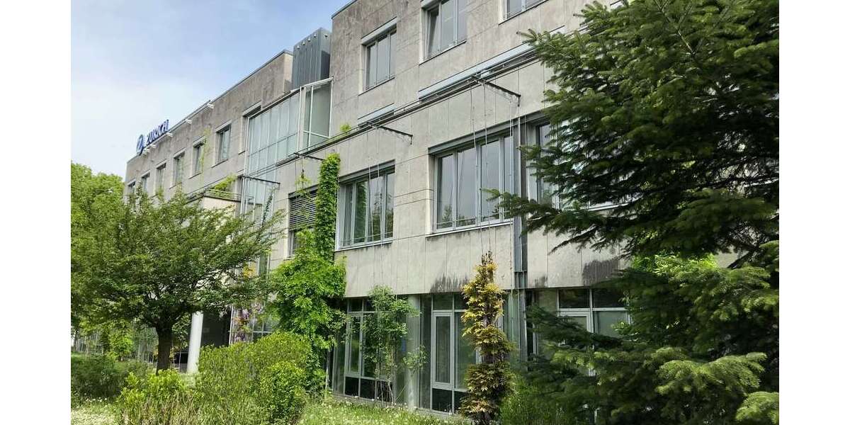 Etagenwohnung Kornwestheim - 11 Zimmer, 500 m&sup2;, 7.000&euro; | Angebot:17590012