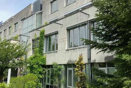 Wohnung Kornwestheim - 11 Zimmer, 500 m&sup2;, 7.000&euro; | Angebot:17590012