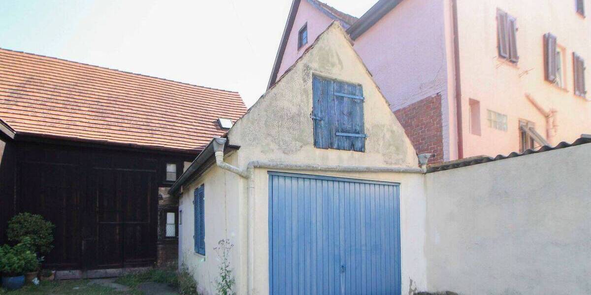 Doppelhaushälfte Stuttgart Weilimdorf - 7 Zimmer, 170 m&sup2;, 485.000&euro; | Angebot:26080889