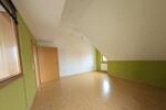 Dachgeschoßwohnung Schwieberdingen - 6.5 Zimmer, 151 m&sup2;, 540.000&euro; | Angebot:26577460