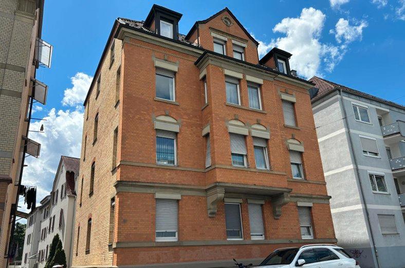 Dachgeschoßwohnung Stuttgart Bad Cannstatt - 2 Zimmer, 40 m&sup2;, 690&euro; | Angebot:26039750