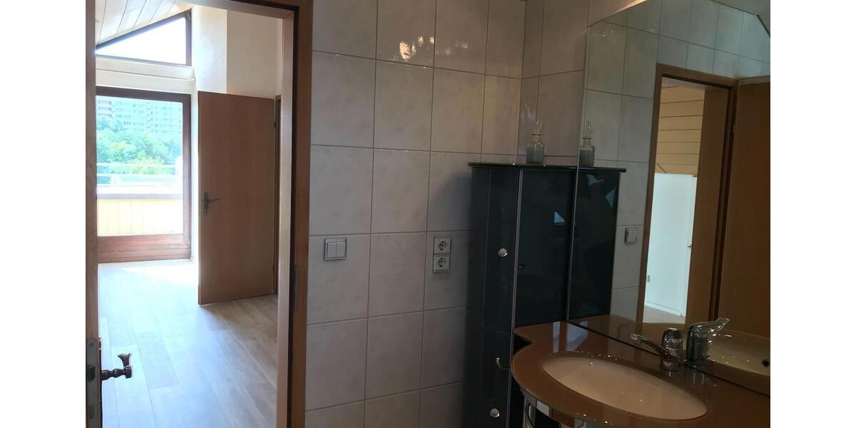 Maisonettenwohnung Sindelfingen Eichholz - 3.5 Zimmer, 93 m&sup2;, 1.350&euro; | Angebot:27625181
