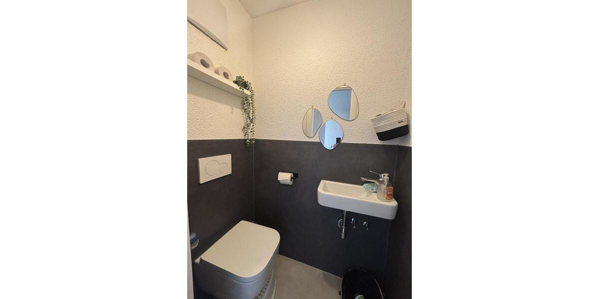 Dachgeschoßwohnung Pleidelsheim - 3 Zimmer, 65 m&sup2;, 910&euro; | Angebot:25418884