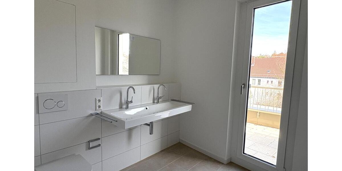 Dachgeschoßwohnung Leonberg - 2 Zimmer, 91 m&sup2;, 1.869&euro; | Angebot:23712852