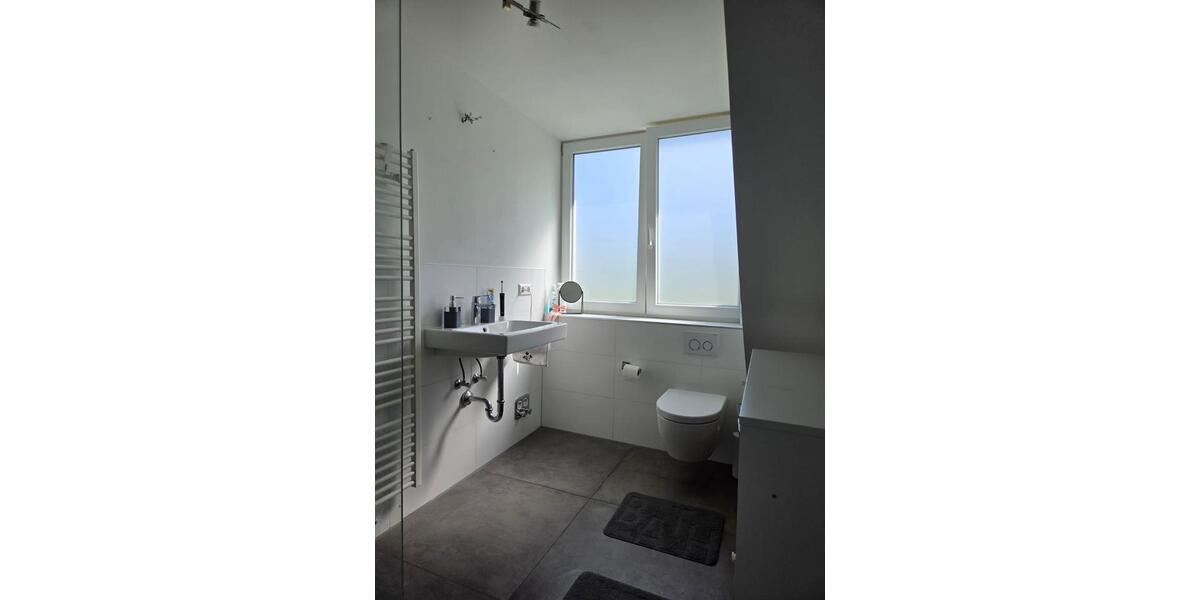 Dachgeschoßwohnung Weinstadt - 1 Zimmer, 47 m&sup2;, 705&euro; | Angebot:25831184