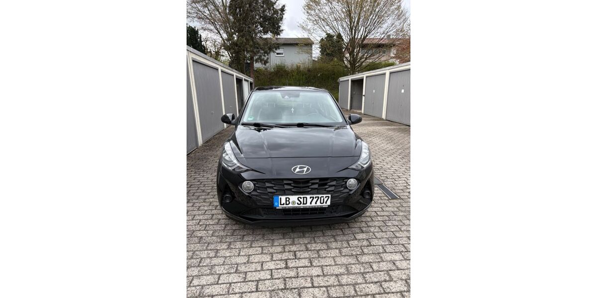 Hyundai i10 20.900 km 10.900 &euro; Freiberg am Neckar 71691