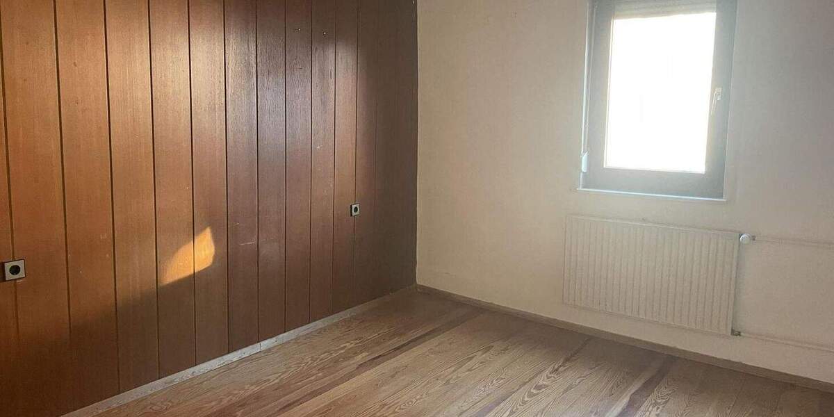 Mehrfamilienhaus, Wohnhaus Ludwigsburg Eglosheim - 1 Zimmer, 230 m&sup2;, 279.000&euro; | Angebot:25707628