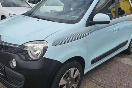 Renault Twingo 106.810 km 2.950 &euro; Leonberg 71229