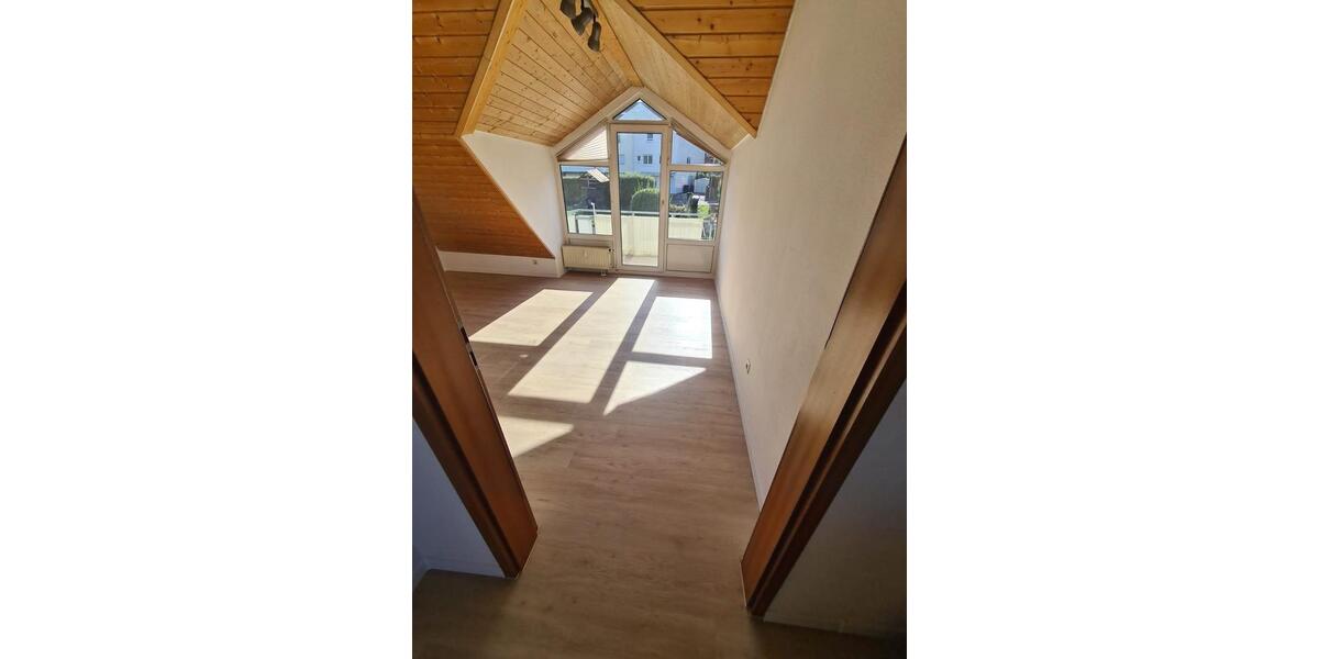 Dachgeschoßwohnung Göppingen Faurndau - 2 Zimmer, 46 m&sup2;, 600&euro; | Angebot:25371397