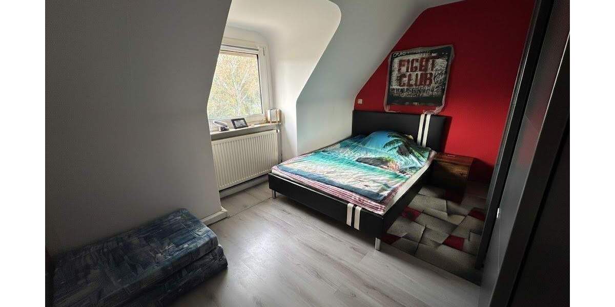 Mehrfamilienhaus, Wohnhaus Bietigheim-Bissingen Bietigheim - 8 Zimmer, 210 m&sup2;, 565.000&euro; | Angebot:25694247