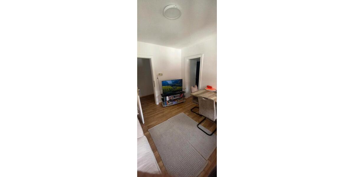 Dachgeschoßwohnung Stuttgart Feuerbach - 1 Zimmer, 38 m&sup2;, 900&euro; | Angebot:26592017