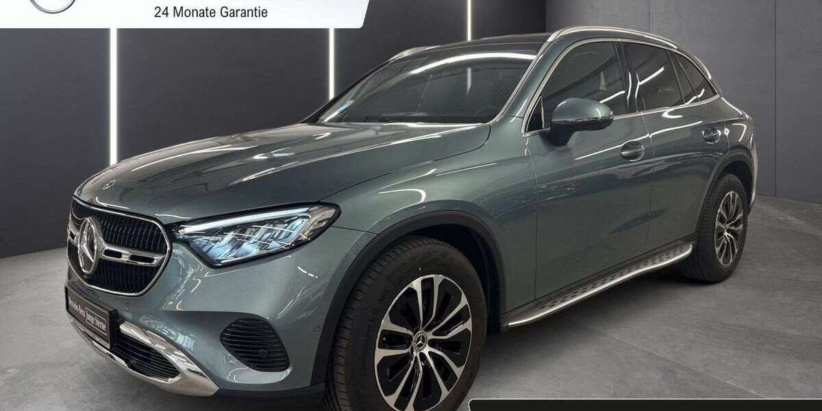 Mercedes-Benz GLC 200 11.019 km 51.890 &euro; Fellbach 70736
