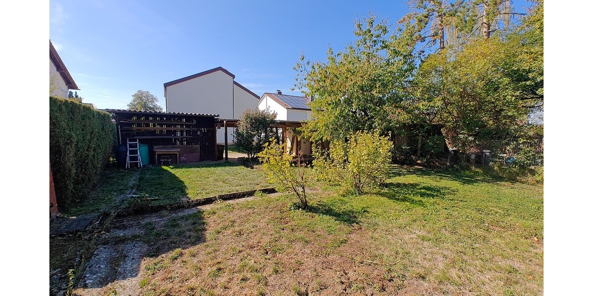 Einfamilien- oder Generationenhaus: 5 Zimmer, 128 m² Wohnfläche auf 635 m² Grundstück - Zweifamilienhaus Bempflingen Kleinbettlingen | Angebot:27513176
