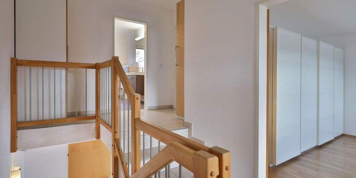 Doppelhaushälfte Weissach - 6 Zimmer, 160 m&sup2;, 570.000&euro; | Angebot:25771593