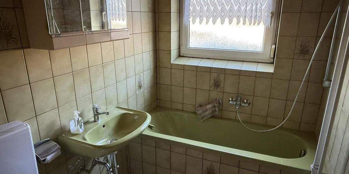 Etagenwohnung Sachsenheim Großsachsenheim - 3 Zimmer, 66 m&sup2;, 189.000&euro; | Angebot:25746489