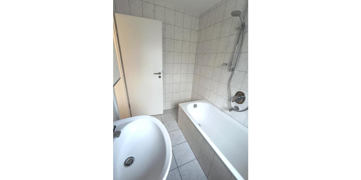 Erdgeschoßwohnung Weil Im Schönbuch - 3.5 Zimmer, 84 m&sup2;, 1.050&euro; | Angebot:25993633