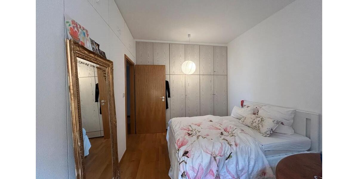 Etagenwohnung Stuttgart Stuttgart-West - 1 Zimmer, 90 m&sup2;, 500&euro; | Angebot:25858007
