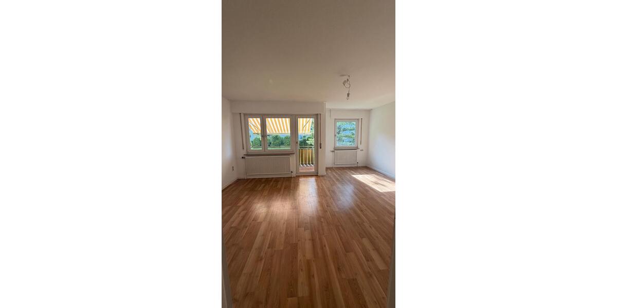 Etagenwohnung Ludwigsburg Hoheneck - 3 Zimmer, 70 m&sup2;, 1.200&euro; | Angebot:26671444
