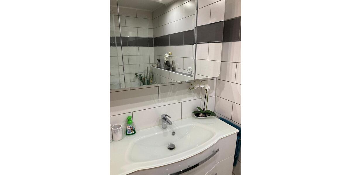 Etagenwohnung Böblingen - 3.5 Zimmer, 76 m&sup2;, 345.000&euro; | Angebot:25570783