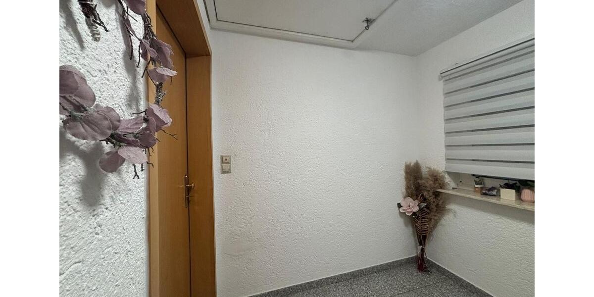 Etagenwohnung Sersheim - 2 Zimmer, 59 m&sup2;, 750&euro; | Angebot:25292631