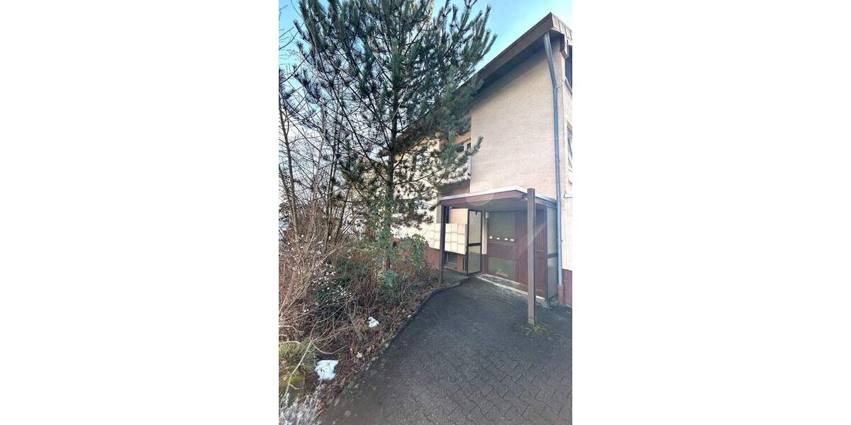 Etagenwohnung Backnang - 4 Zimmer, 90 m&sup2;, 295.000&euro; | Angebot:25771359