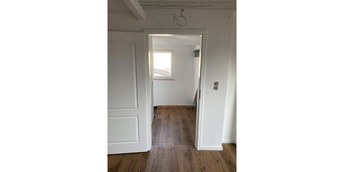 Doppelhaushälfte Fellbach Oeffingen - 6 Zimmer, 160 m&sup2;, 2.500&euro; | Angebot:26129547