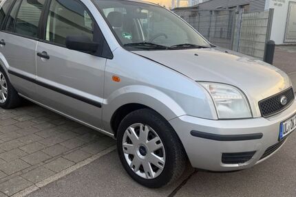 Ford Fusion 227.000 km 1.499 &euro; Stuttgart 72072
