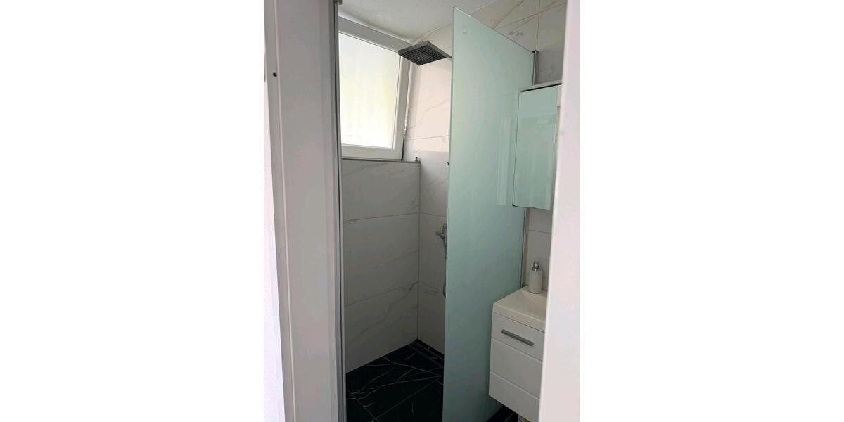 Erdgeschoßwohnung Stuttgart Luginsland - 3 Zimmer, 60 m&sup2;, 318.000&euro; | Angebot:26639907
