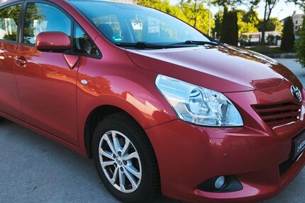 Toyota Verso 171.886 km 5.999 &euro; Fellbach 70736