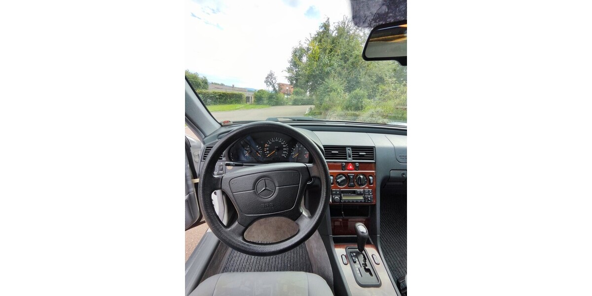Mercedes-Benz C 230 148.600 km 5.000 &euro; Uhingen 73066