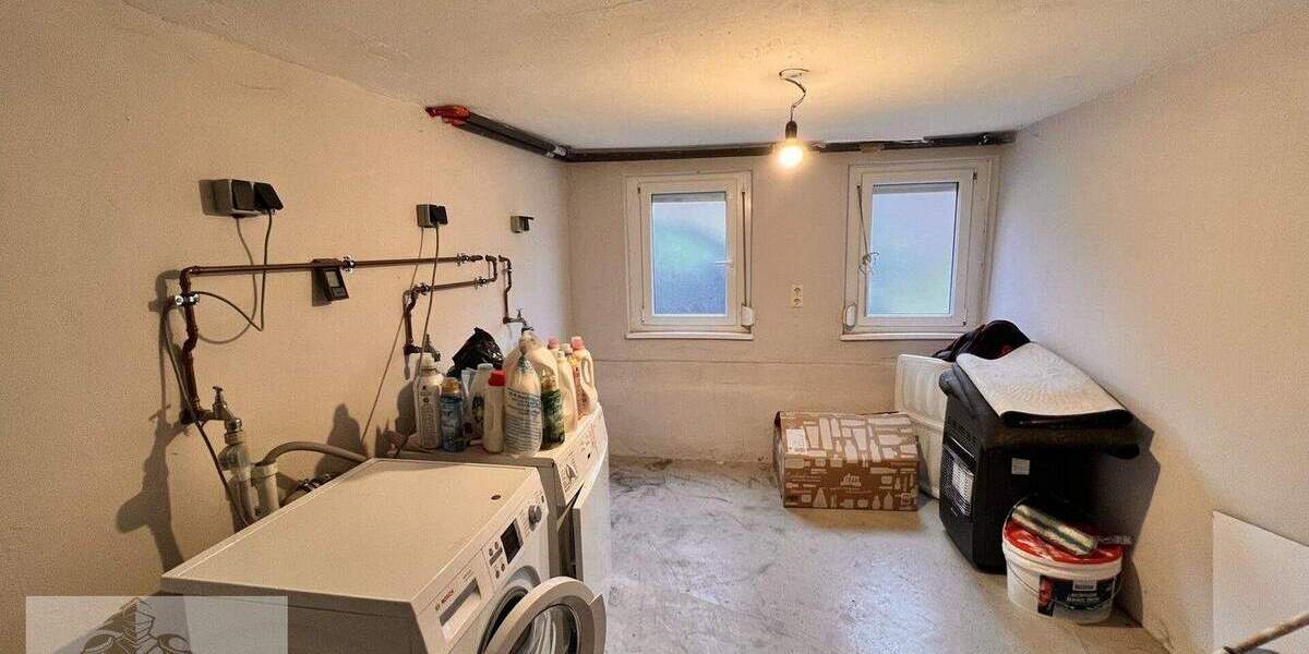 Mehrfamilienhaus, Wohnhaus Sulzbach an der Murr Sulzbach - 7 Zimmer, 183 m&sup2;, 350.000&euro; | Angebot:25742875