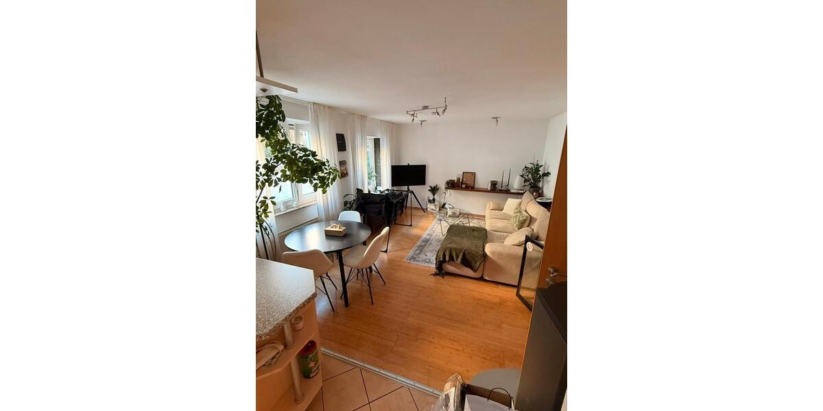 Etagenwohnung Esslingen am Neckar - 2 Zimmer, 63 m&sup2;, 850&euro; | Angebot:25933821