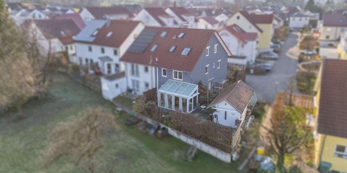 Einfamilienhaus Schorndorf - 7.5 Zimmer, 180 m&sup2;, 749.000&euro; | Angebot:25561453