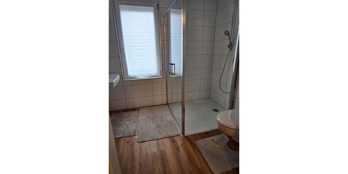 Zimmer Markgröningen - 3 Zimmer, 100 m&sup2;, 1.260&euro; | Angebot:25865448