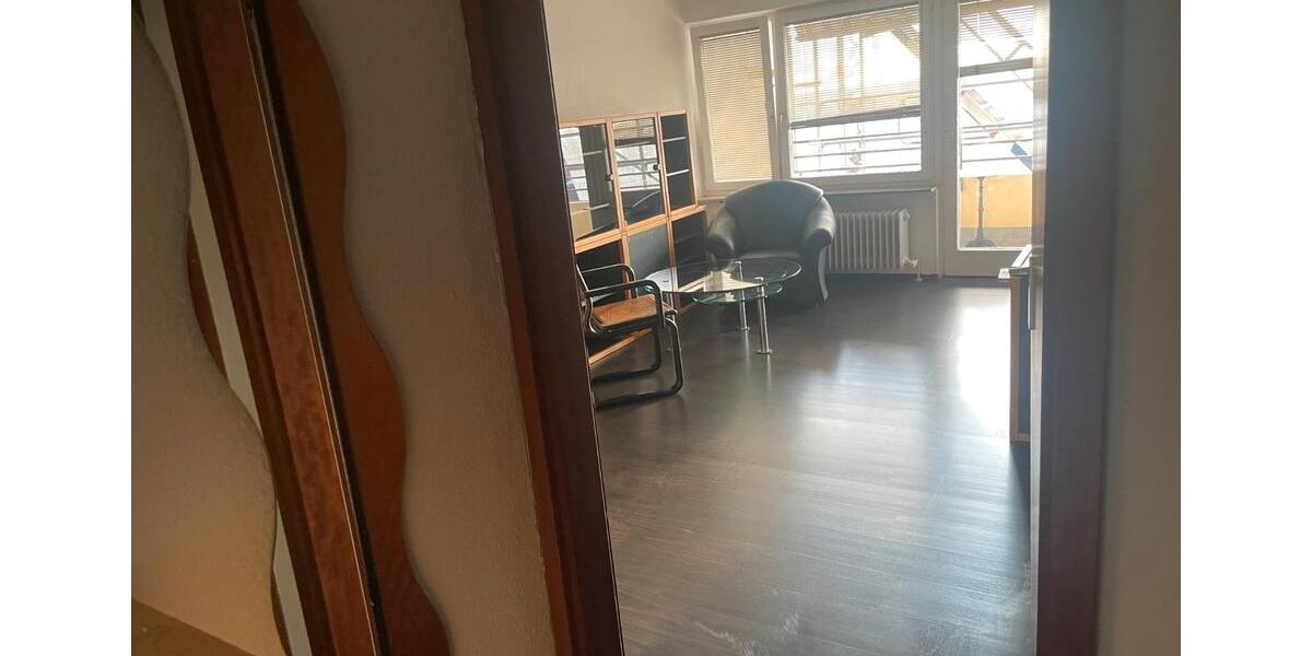 Etagenwohnung Esslingen am Neckar Pliensauvorstadt - 1 Zimmer, 38 m&sup2;, 700&euro; | Angebot:26223598