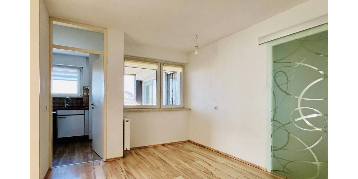 Etagenwohnung Oberstenfeld - 3 Zimmer, 87 m&sup2;, 220.000&euro; | Angebot:25749252