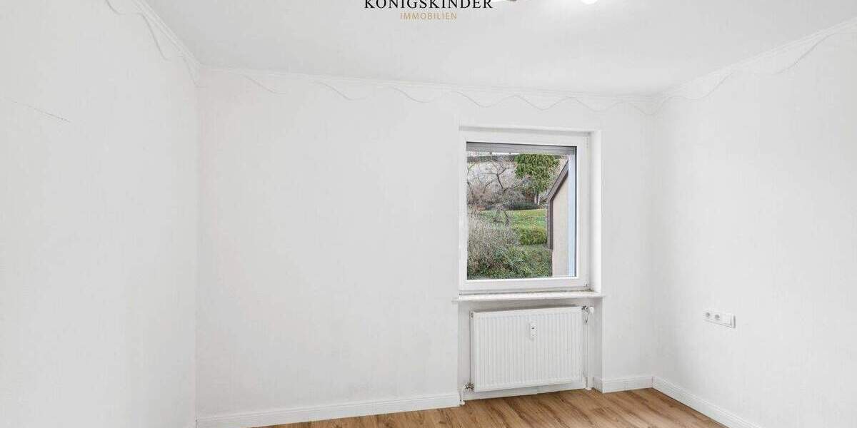 Etagenwohnung Leonberg - 4 Zimmer, 80 m&sup2;, 330.000&euro; | Angebot:25669346