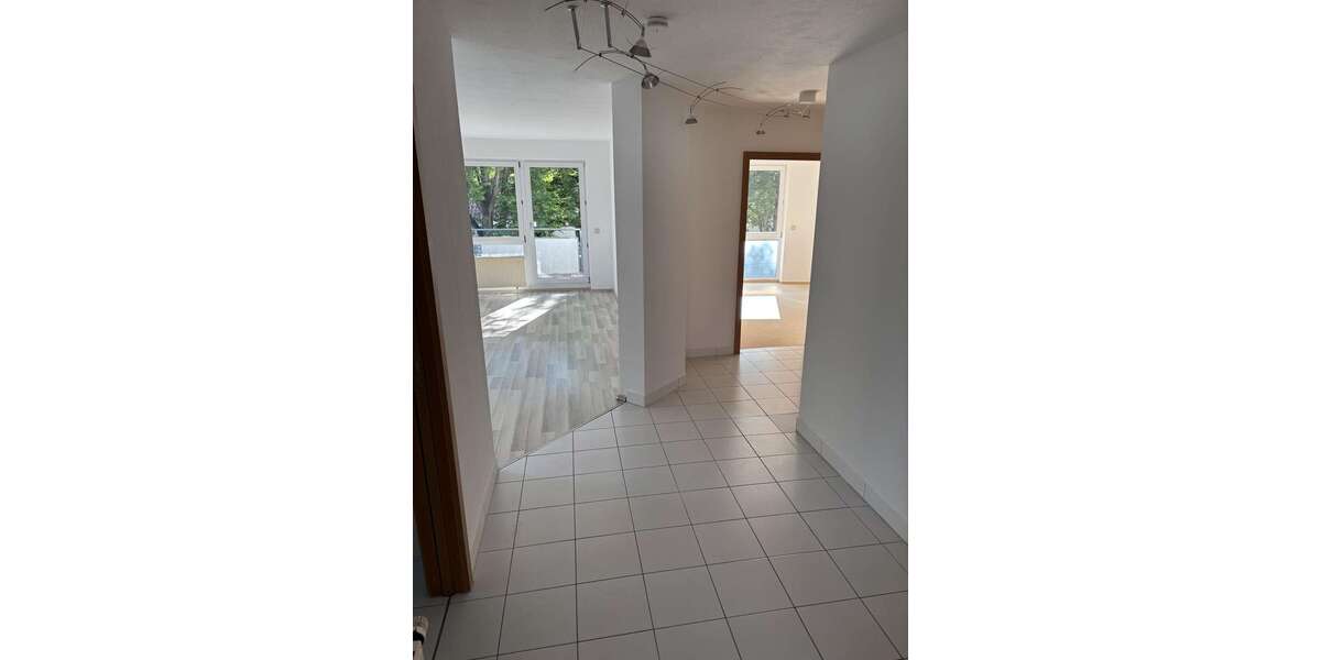 Etagenwohnung Weinstadt - 3 Zimmer, 76 m&sup2;, 309.000&euro; | Angebot:26689901