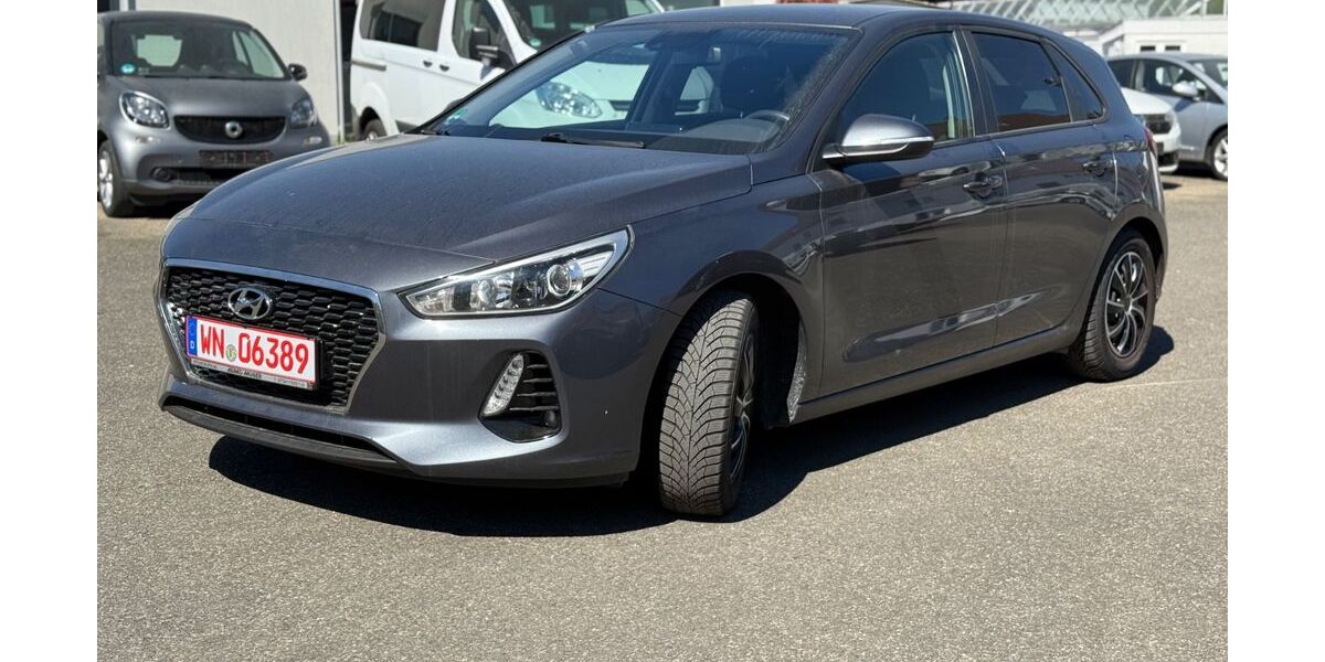 Hyundai i30 165.000 km 7.600 &euro; Winterbach 73650