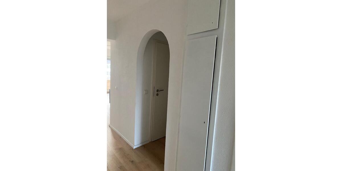 Etagenwohnung Kornwestheim - 2 Zimmer, 79 m&sup2;, 1.290&euro; | Angebot:25451984