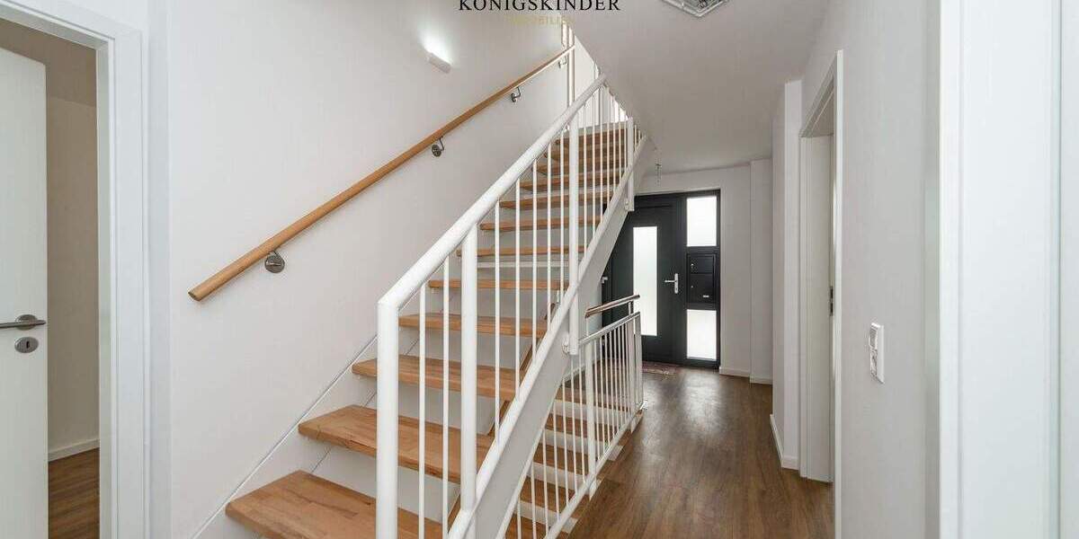 Doppelhaushälfte Stuttgart-Zazenhausen Zuffenhausen - 8 Zimmer, 154 m&sup2;, 849.000&euro; | Angebot:25671700