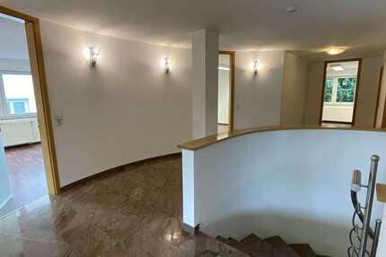 Wohnung Filderstadt-Bonlanden Bonlanden - 8 Zimmer, 261 m&sup2;, 3.300&euro; | Angebot:25915536