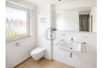 EXKLUSIV: RUHIGE LAGE, HELL, MODERNISIERT MIT AUSBLICK - Etagenwohnung Filderstadt | Angebot:27244919
