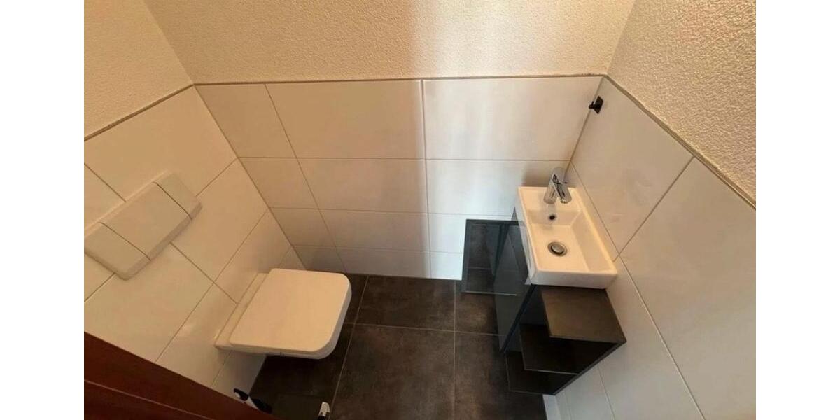 Etagenwohnung Fellbach Oeffingen - 3 Zimmer, 71 m&sup2;, 1.200&euro; | Angebot:25934834