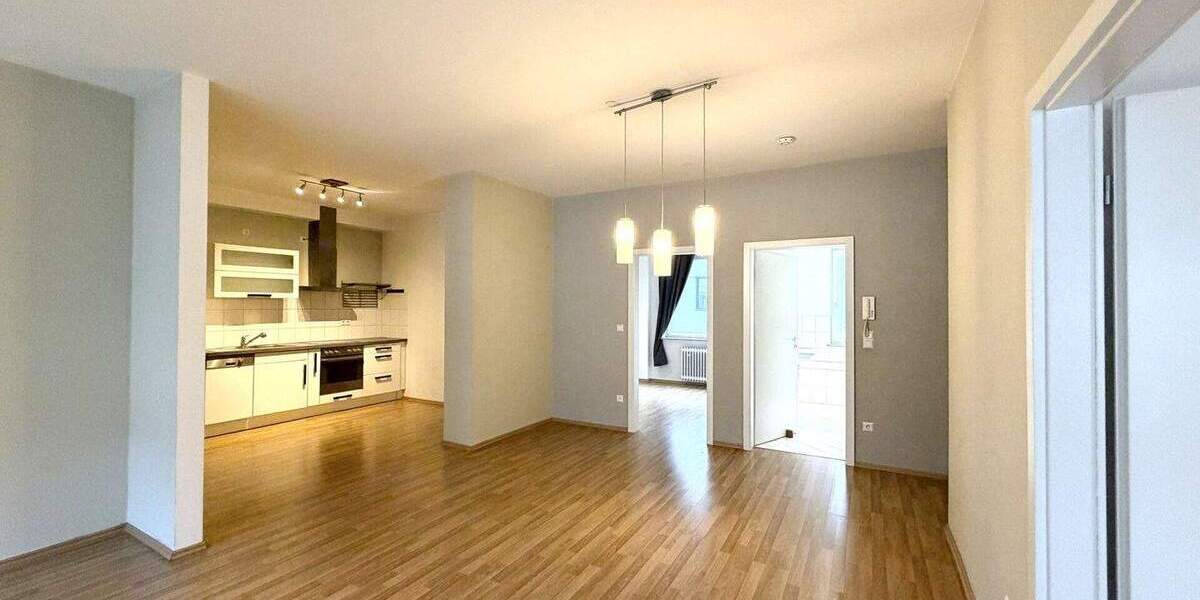 Etagenwohnung Stuttgart / Stuttgart-West West - 3 Zimmer, 105 m&sup2;, 1.745&euro; | Angebot:25746195