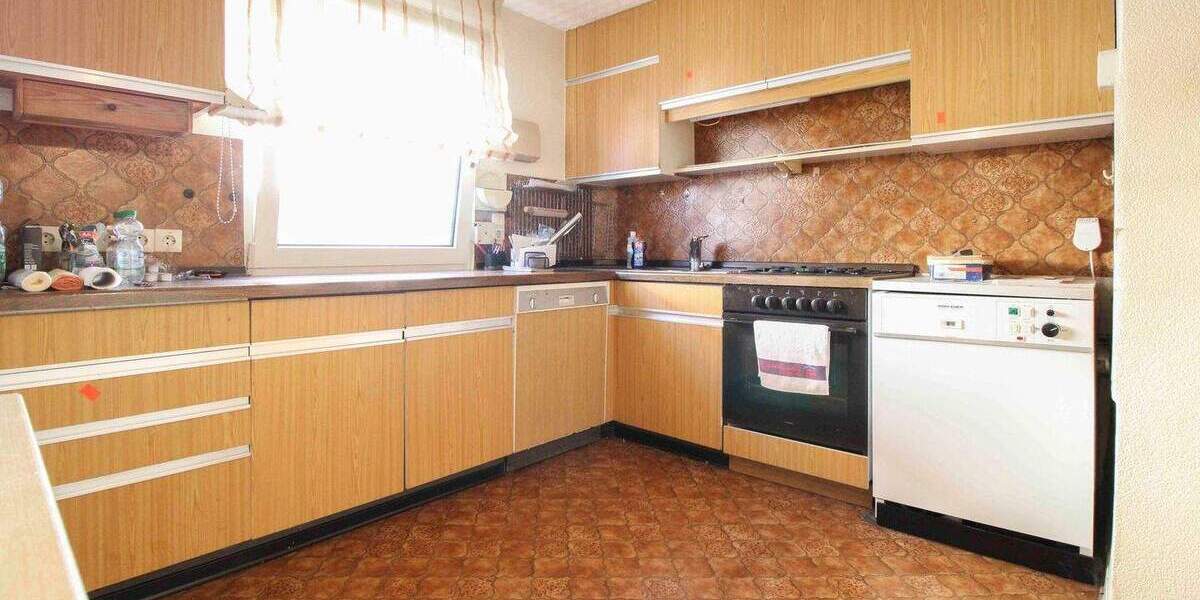 Mehrfamilienhaus, Wohnhaus Stuttgart Heumaden - 9 Zimmer, 154 m&sup2;, 398.000&euro; | Angebot:25718008